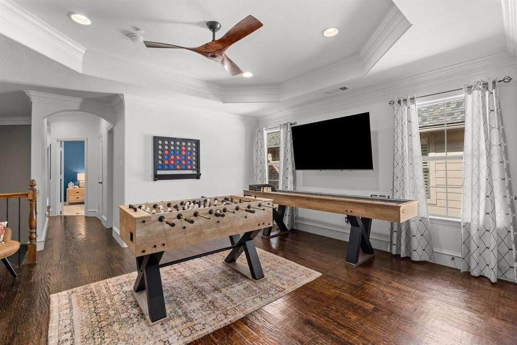 Luxury 4Br Dallas Home With Game Room And Fire Pit Extérieur photo