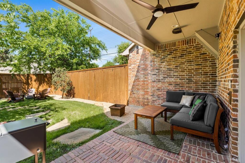 Luxury 4Br Dallas Home With Game Room And Fire Pit Extérieur photo